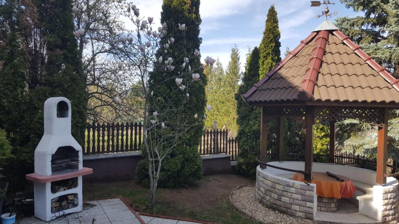 Apartamento Eger Napsugar Exterior foto